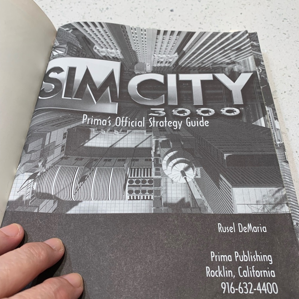 SimCity 3000 Strategy Guide for PC. - Picture 3 of 8